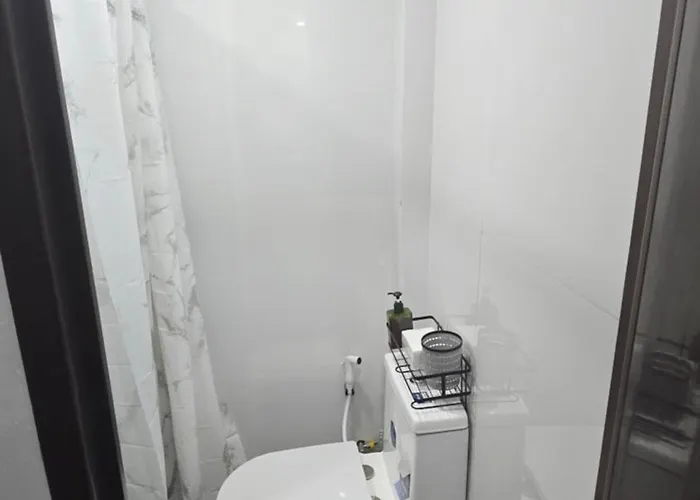 Units Near Airport By Jade Apartment Manila