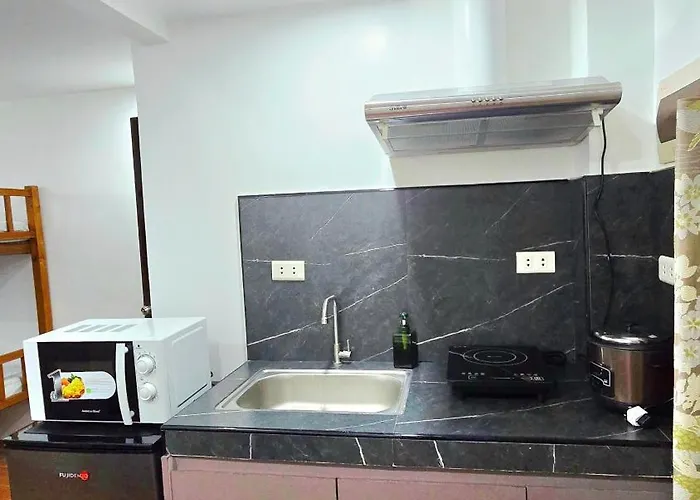 Units Near Airport By Jade * Manila